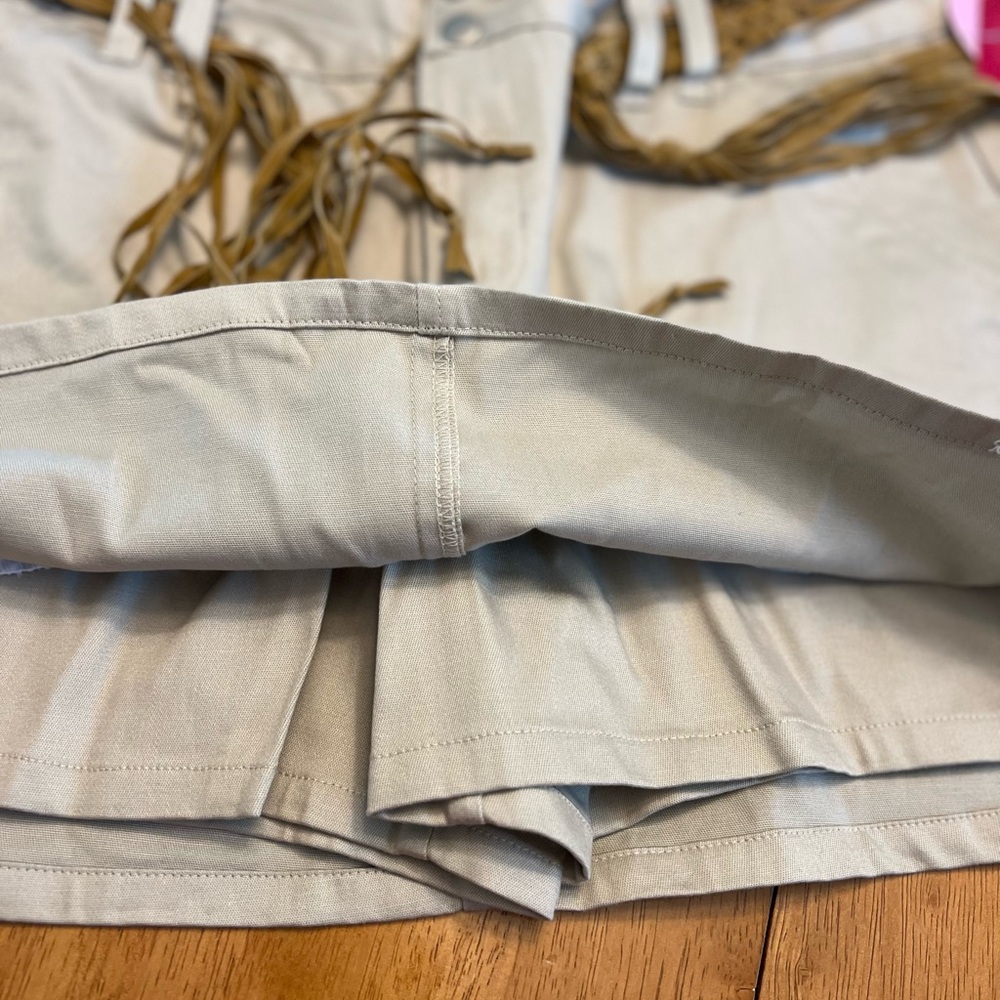 Xhilaration Light Gray Stretch Skort - Picture 4 of 4